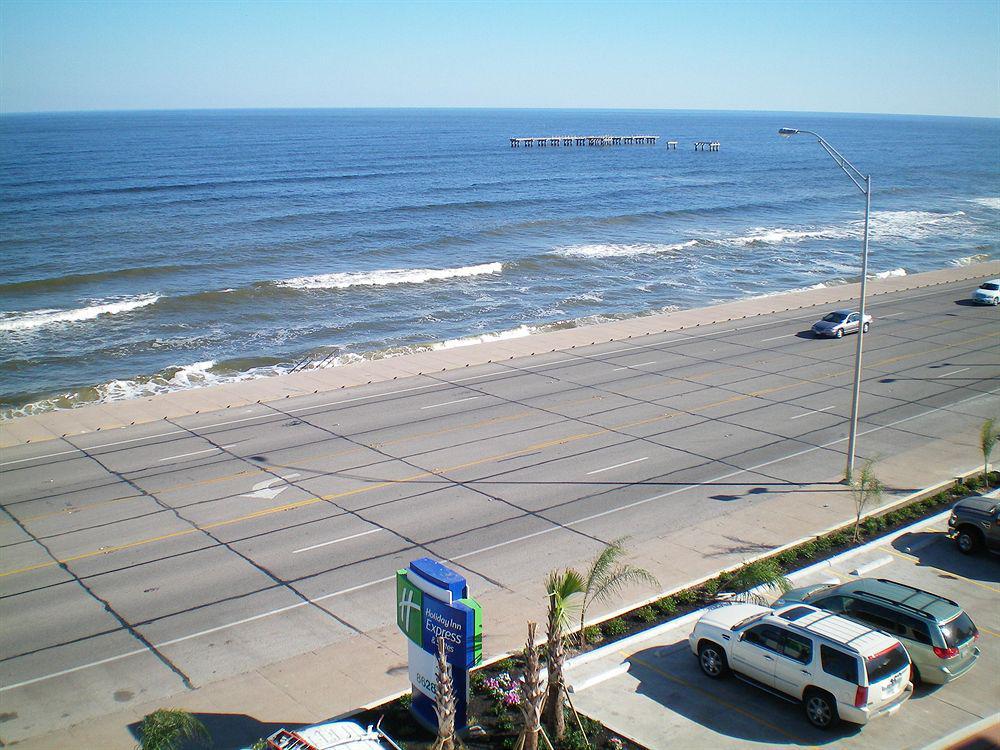 Holiday Inn Express Hotel Galveston West-Seawall By Ihg Facilities photo