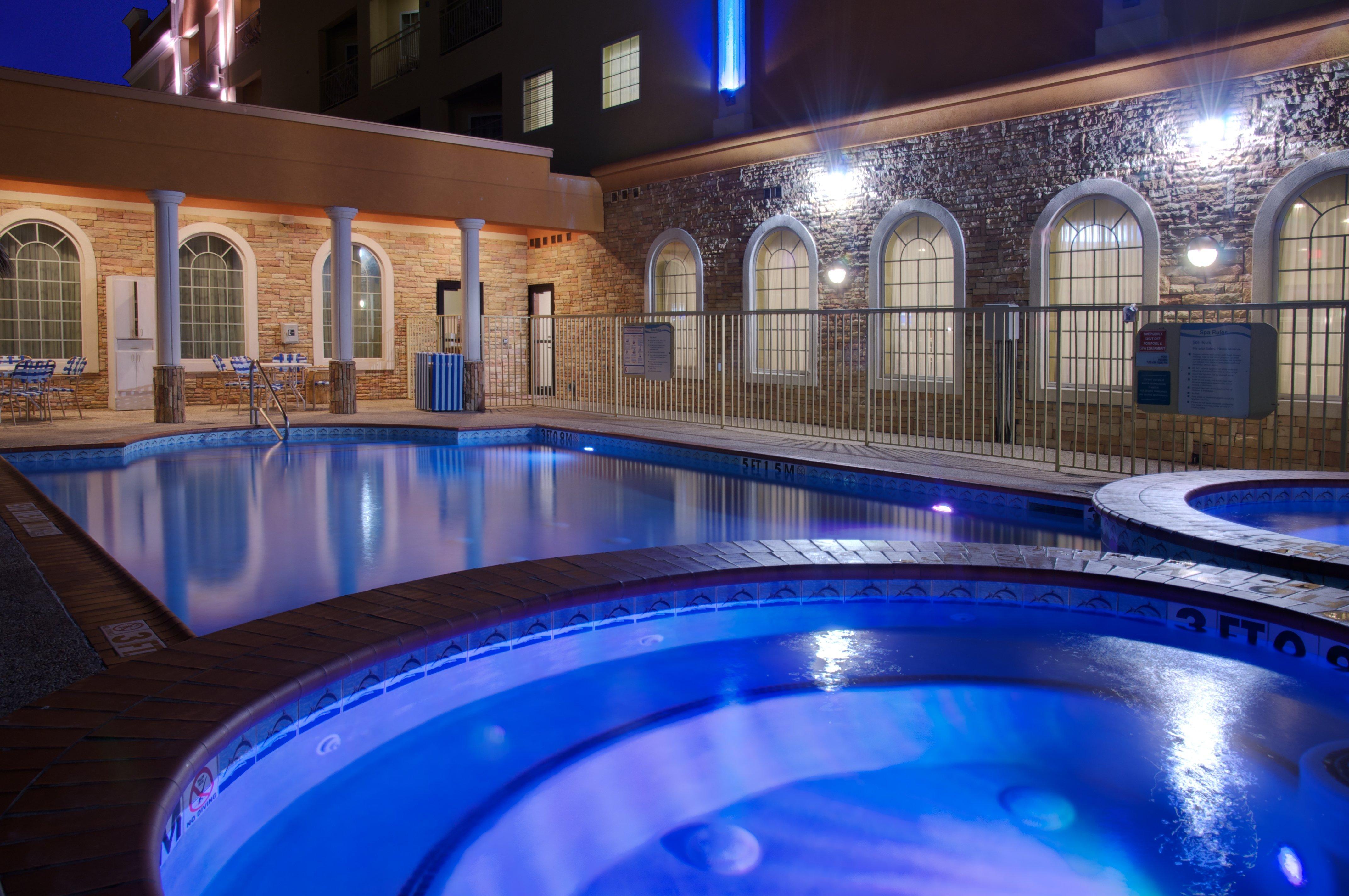 Holiday Inn Express Hotel Galveston West-Seawall By Ihg Exterior photo